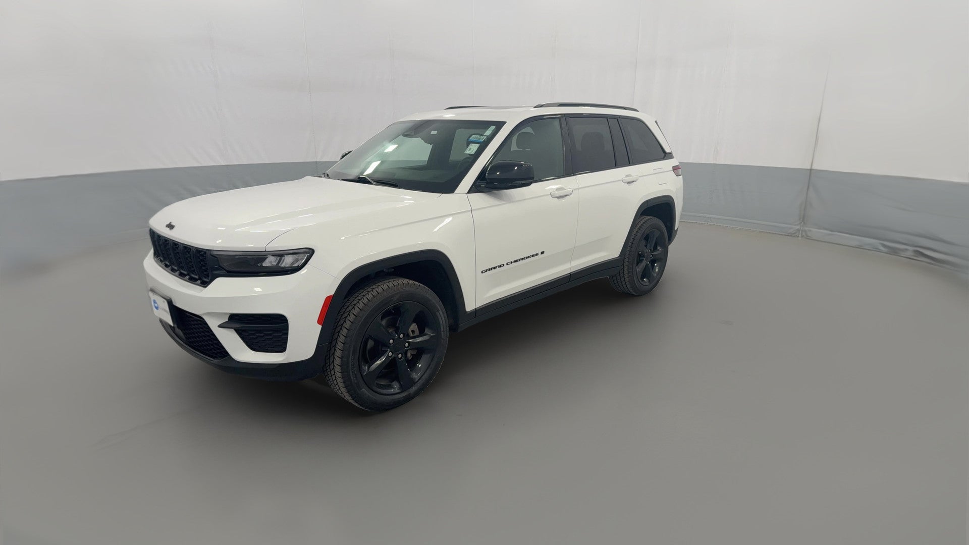 2023 Jeep Grand Cherokee vehicle photo