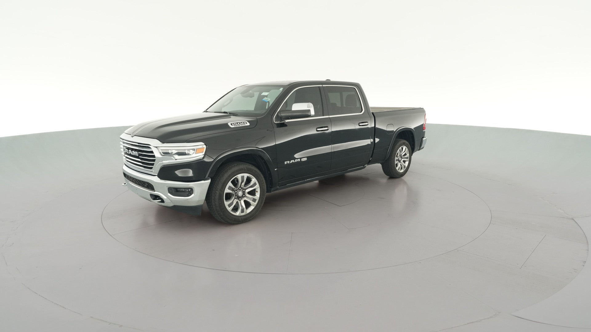 2019 Ram 1500 Crew Cab vehicle photo