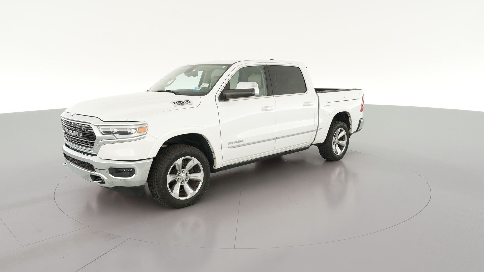 2019 Ram 1500 Crew Cab vehicle photo