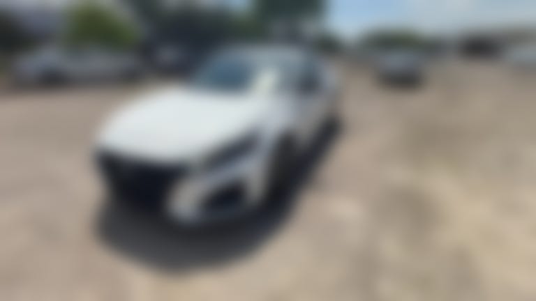 2025 Nissan Altima vehicle photo