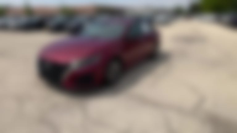 2025 Nissan Altima vehicle photo