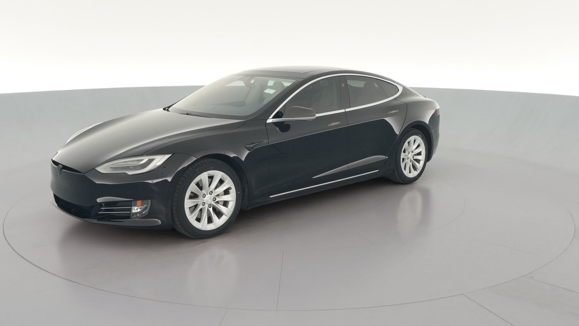2018 Tesla Model S vehicle photo