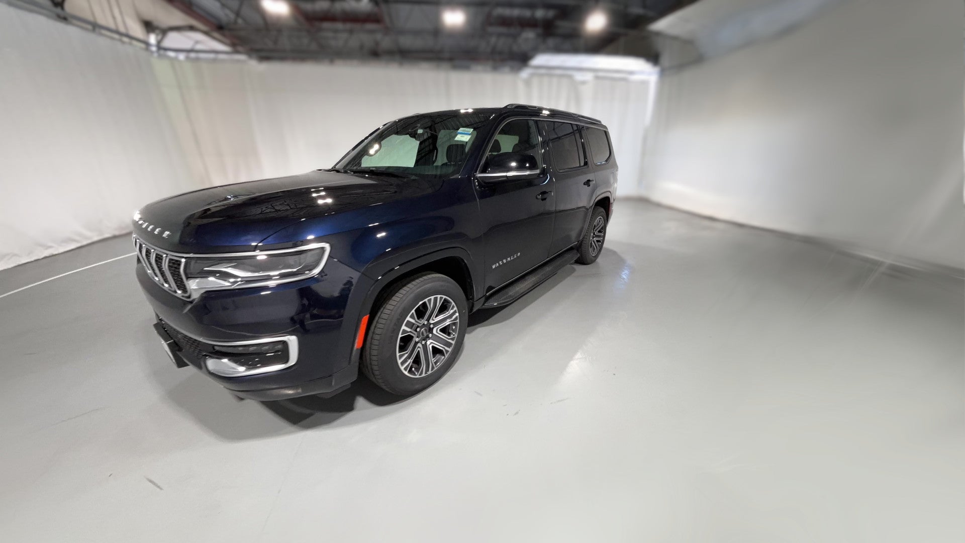 2025 Jeep Wagoneer vehicle photo