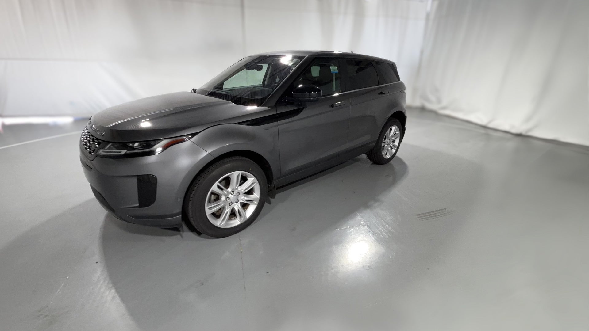 2020 Land Rover Range Rover Evoque vehicle photo