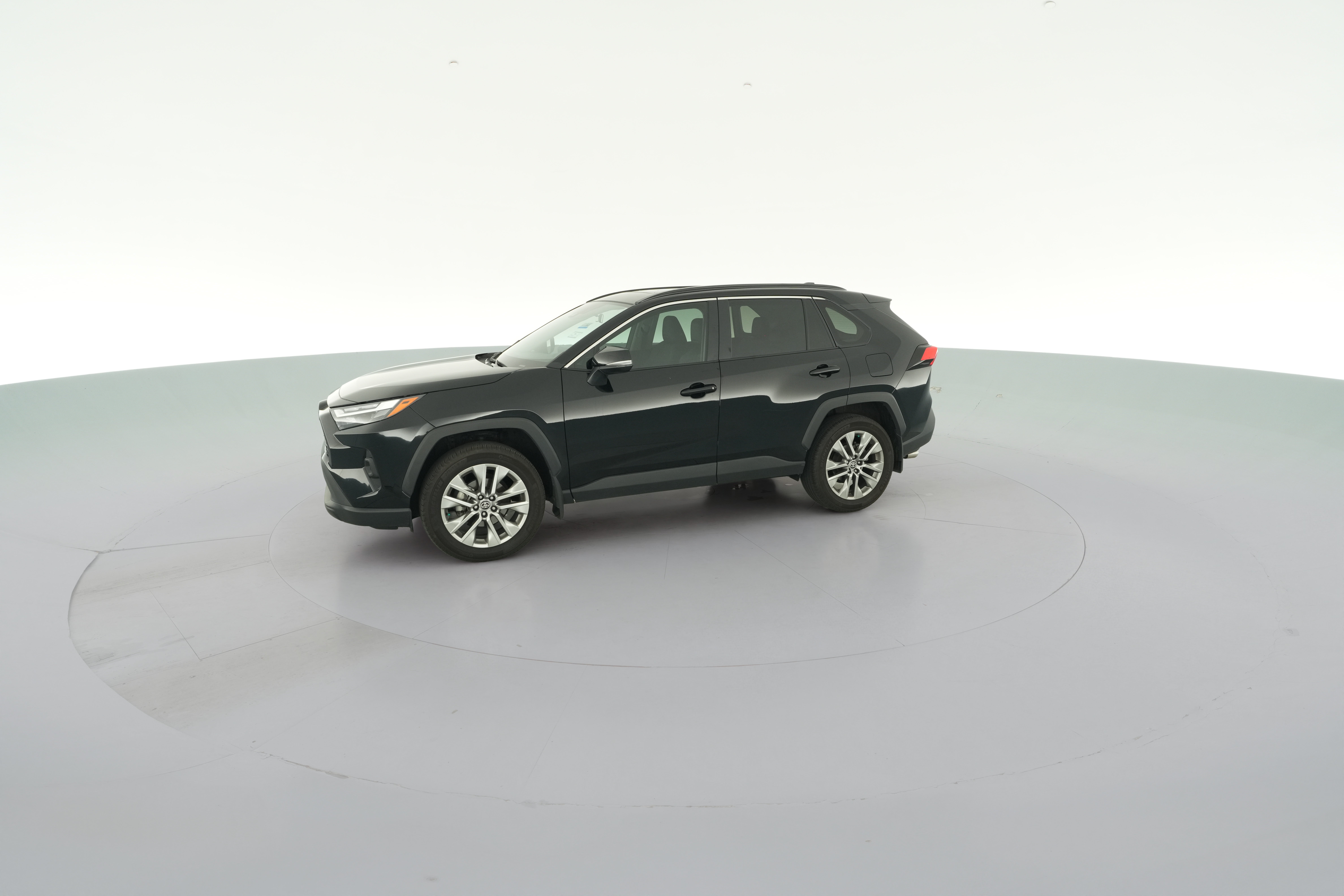 2024 Toyota RAV4 XLE Premium - Photo 27