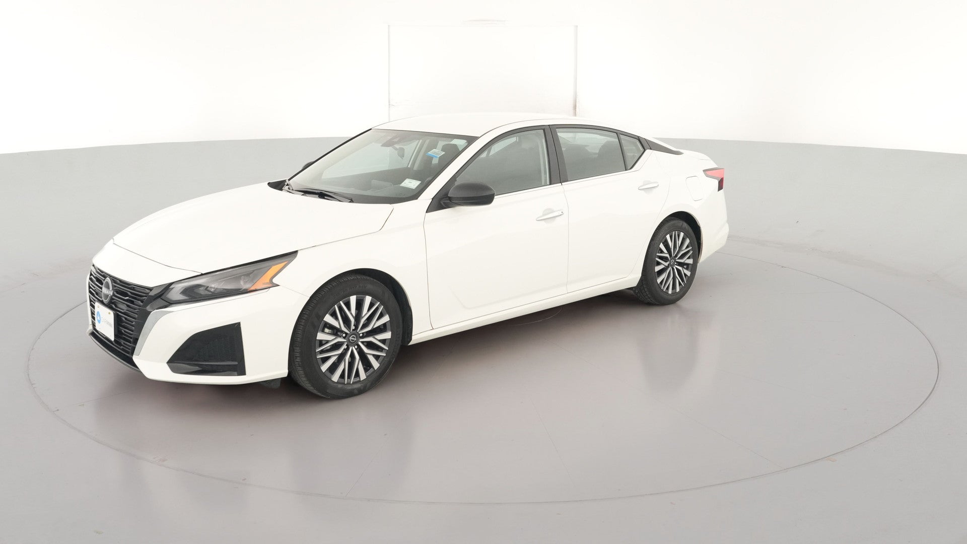 2025 Nissan Altima vehicle photo