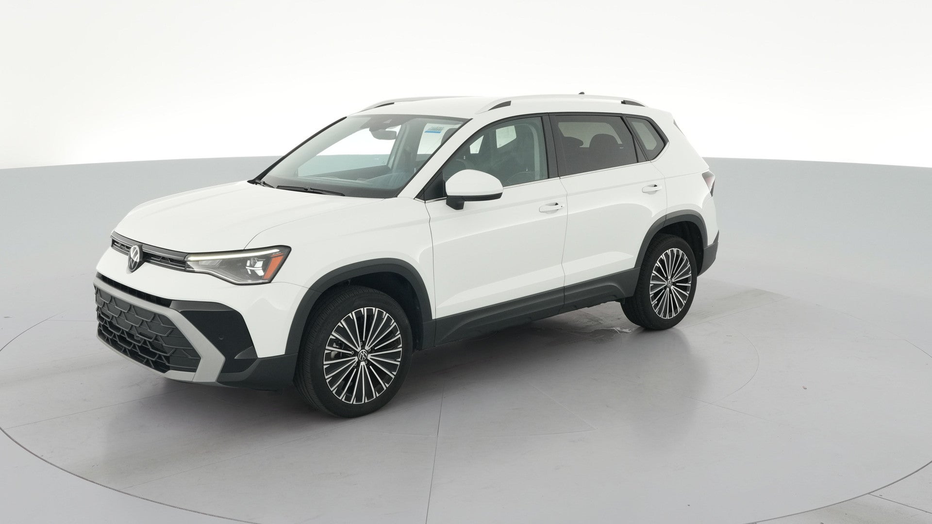 2025 Volkswagen Taos vehicle photo