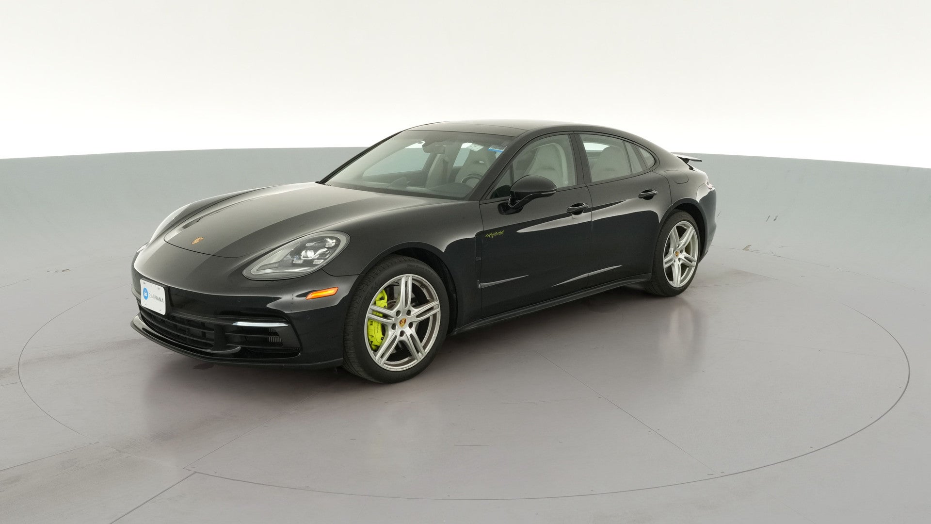 2020 Porsche Panamera vehicle photo