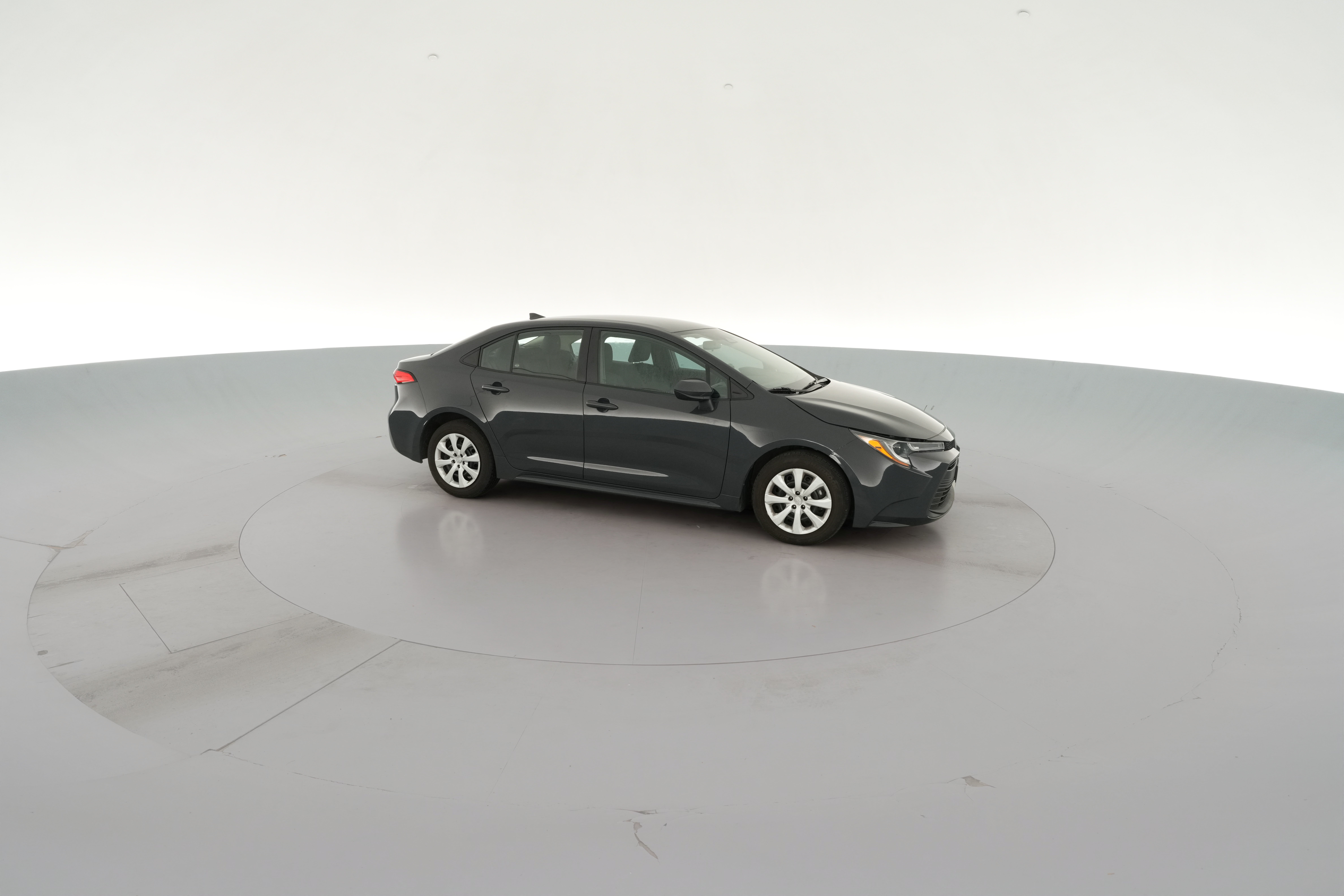 2024 Toyota Corolla LE - Photo 32