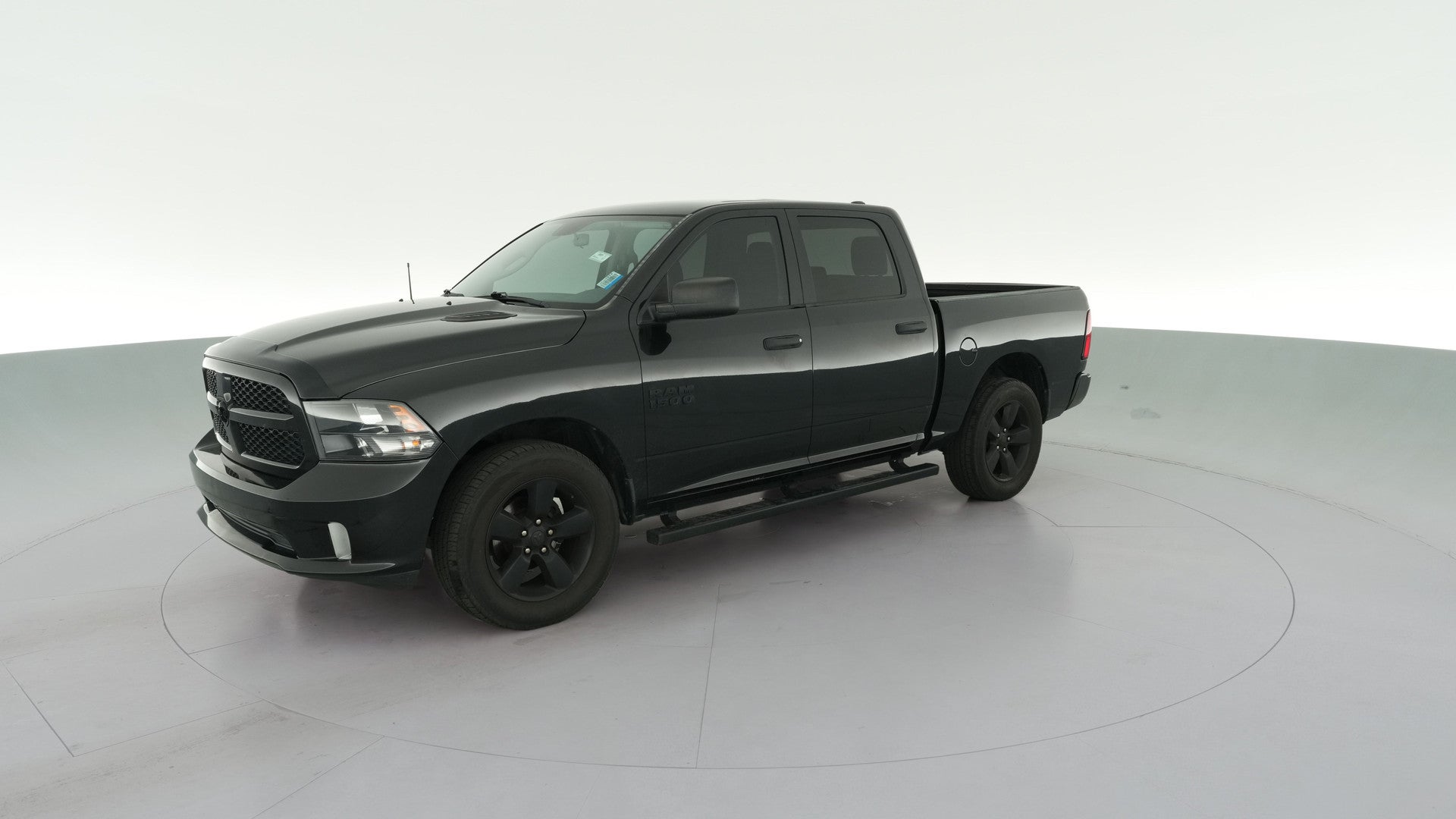 2017 Ram 1500 Crew Cab vehicle photo