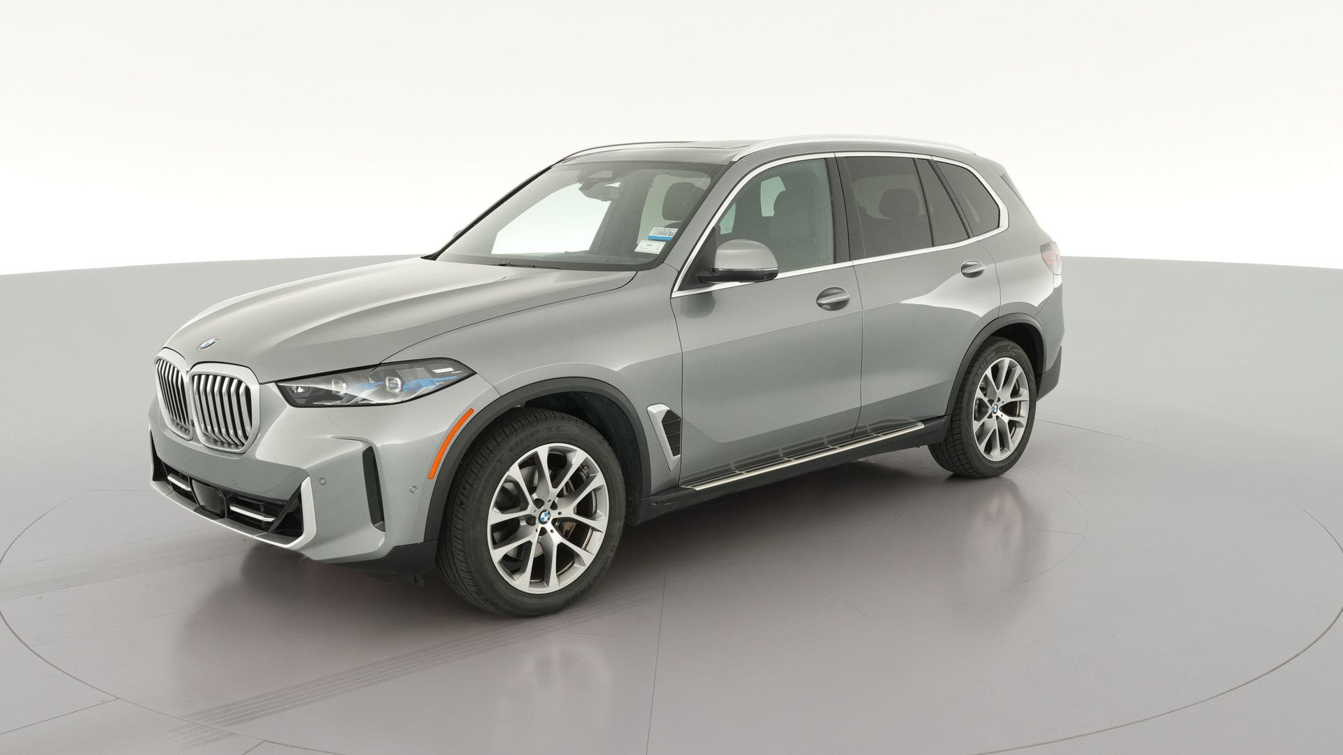 2024 BMW X5 vehicle photo