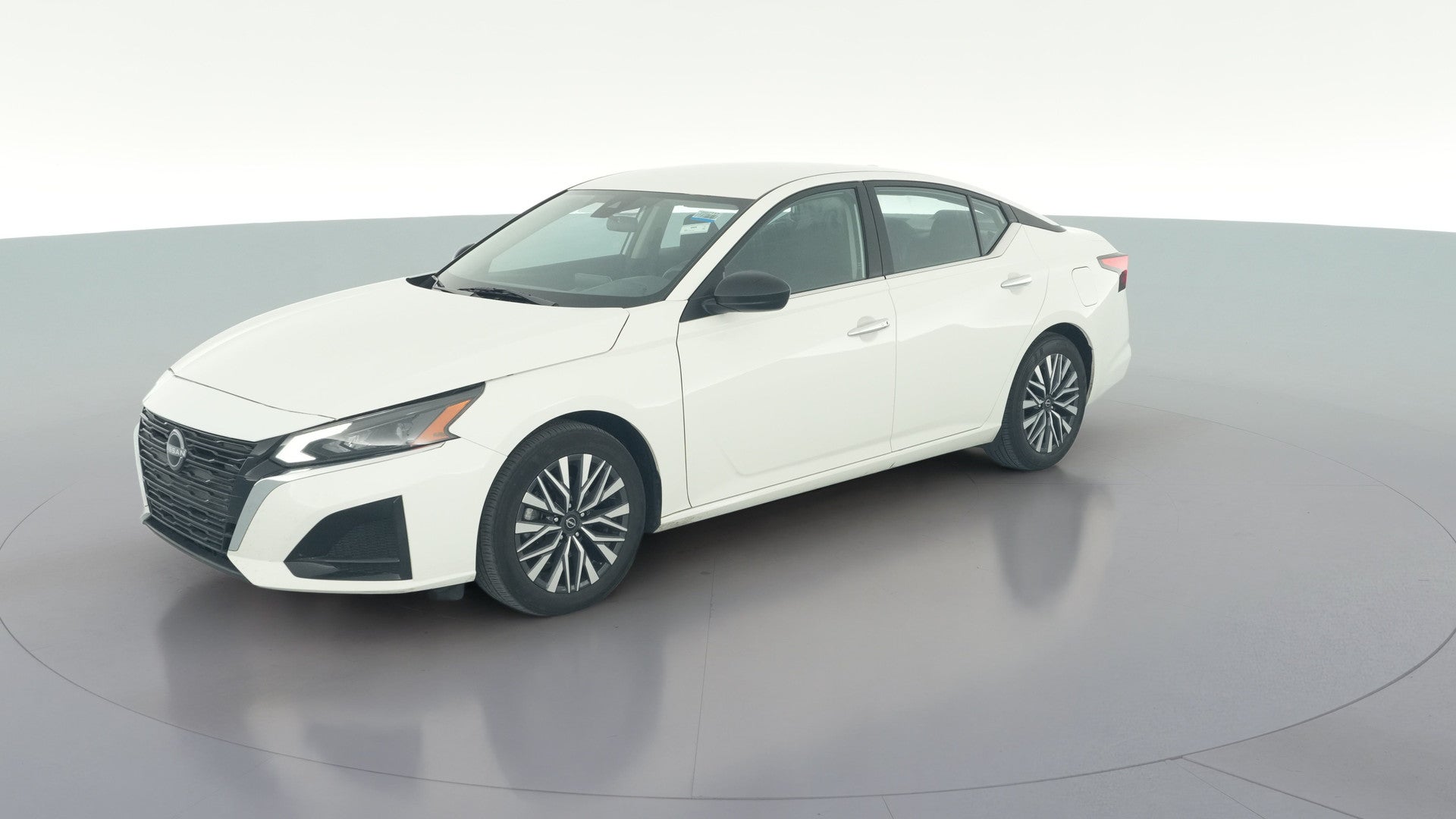 2025 Nissan Altima vehicle photo