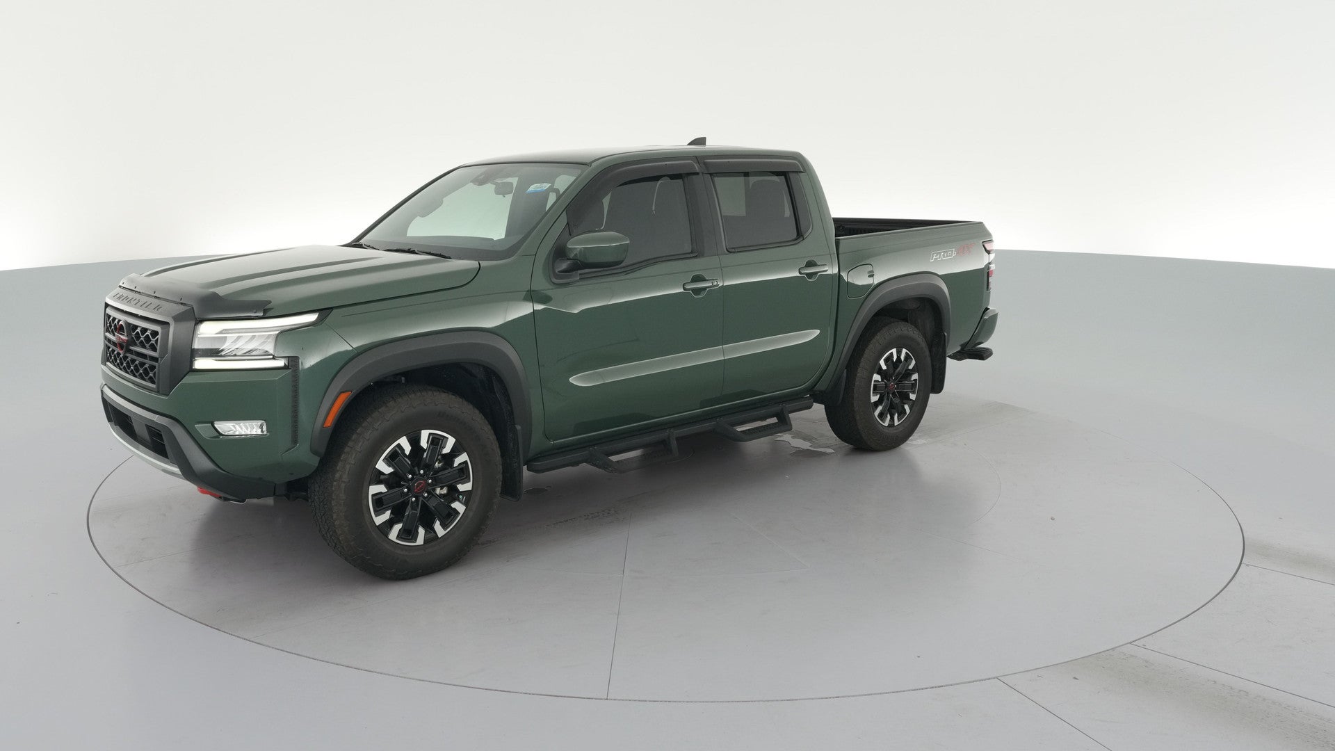2022 Nissan Frontier Crew Cab vehicle photo