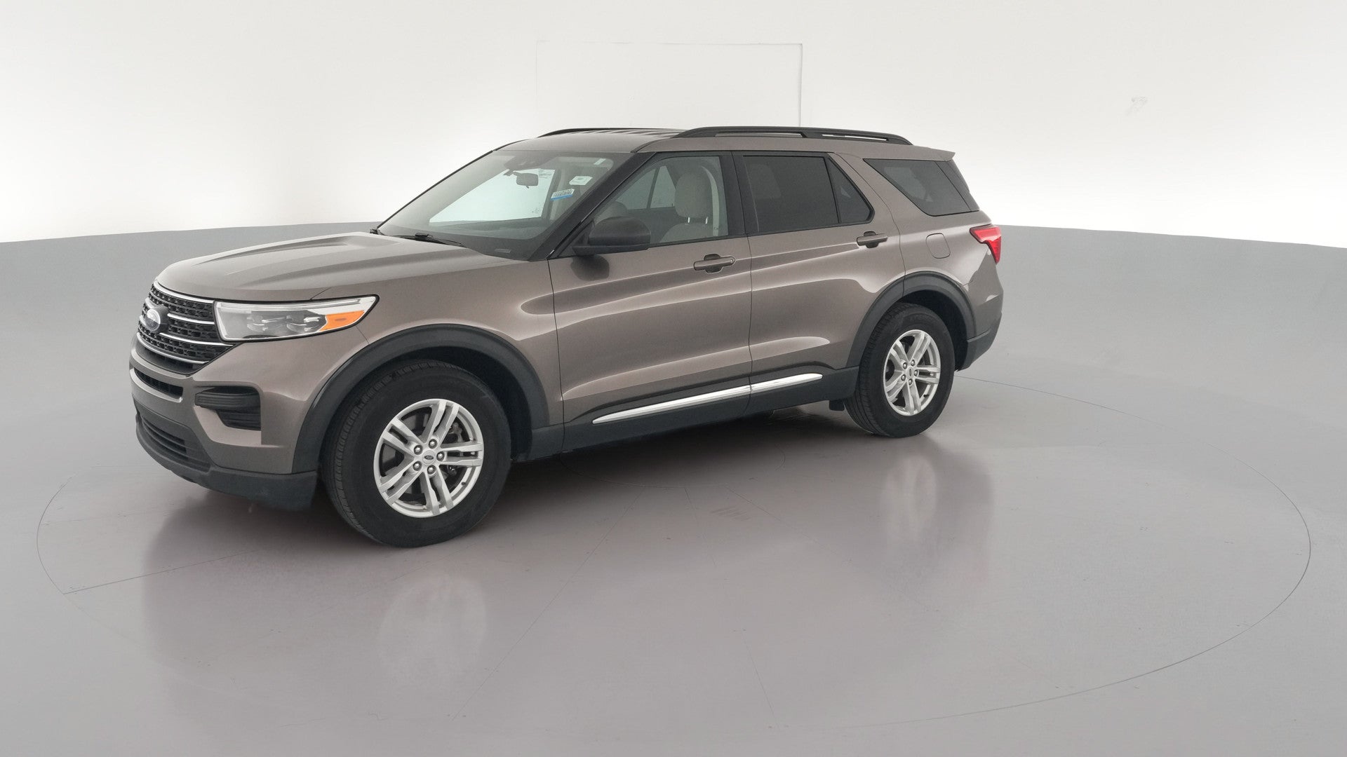 2021 Ford Explorer vehicle photo
