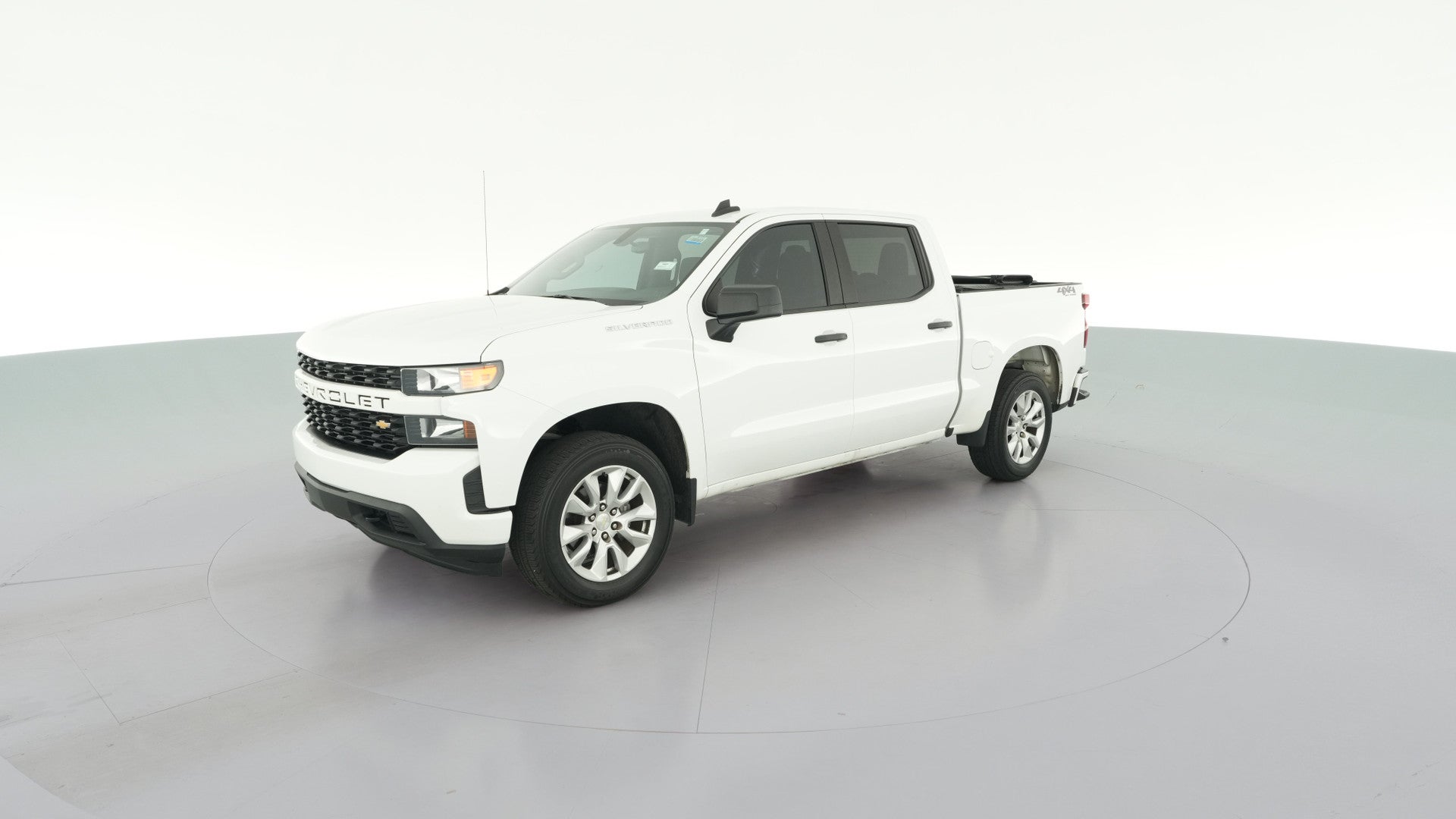 2021 Chevrolet Silverado 1500 Crew Cab vehicle photo