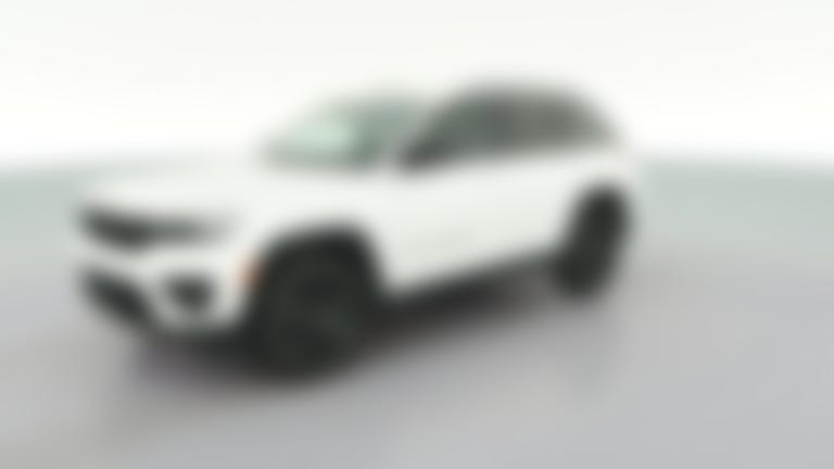 2025 Jeep Grand Cherokee vehicle photo