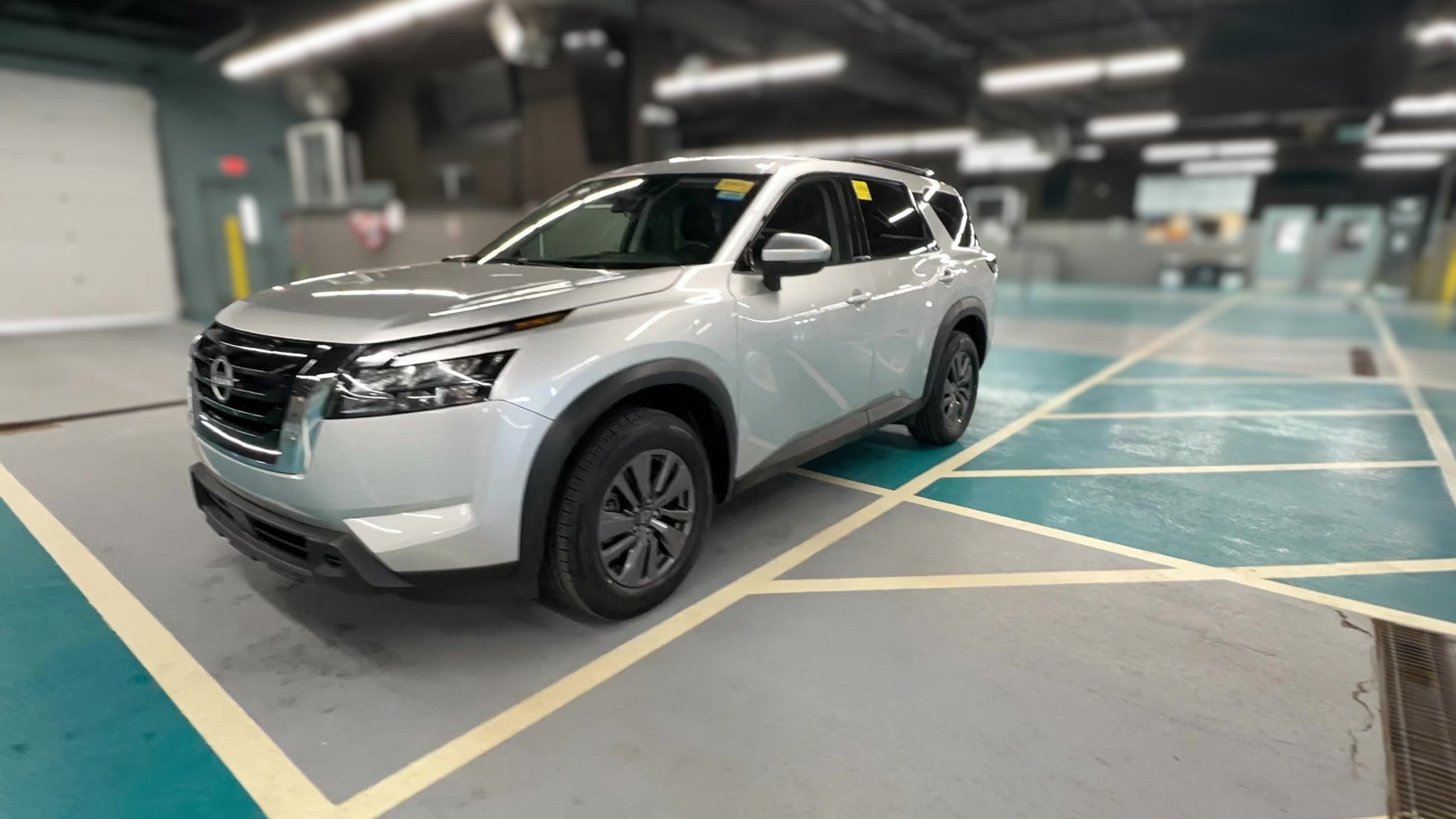 2025 Nissan Pathfinder vehicle photo