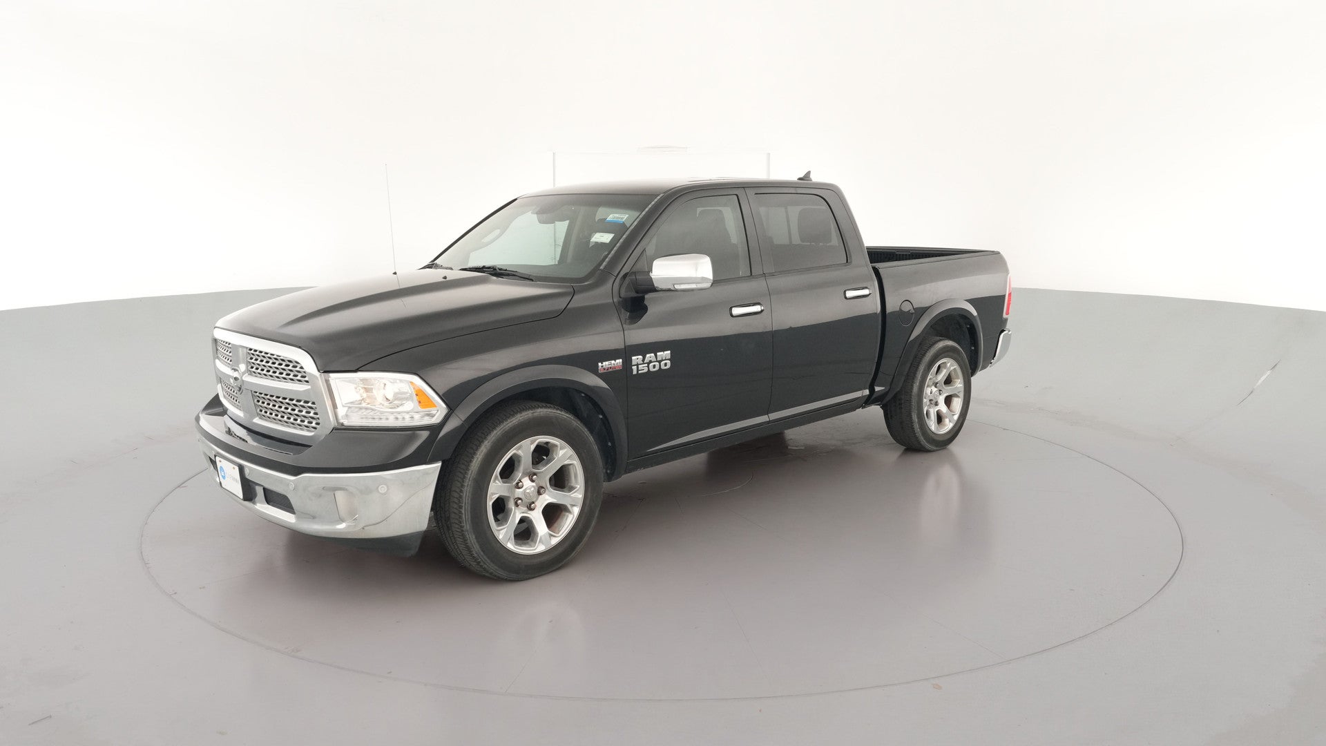 2017 Ram 1500 Crew Cab vehicle photo