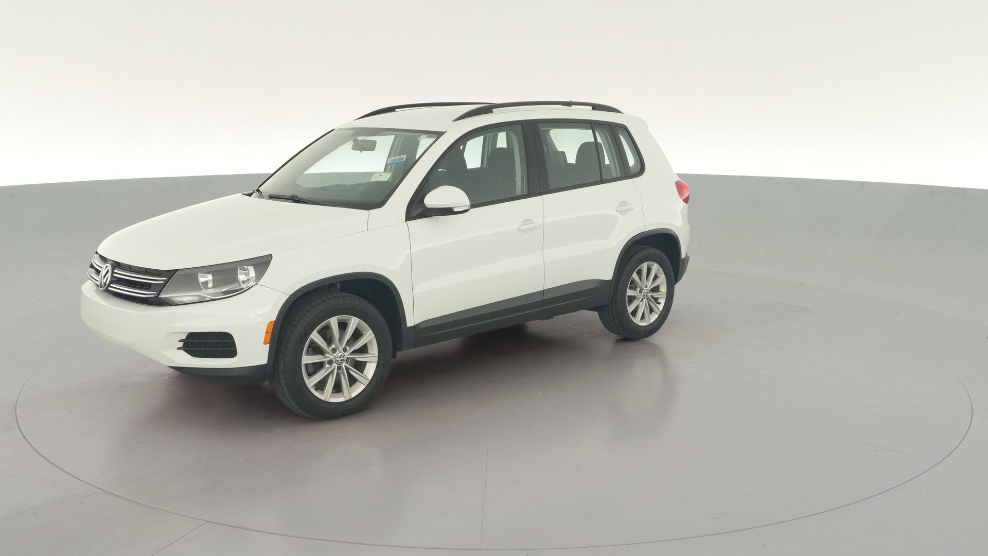 2018 Volkswagen Tiguan Limited vehicle photo