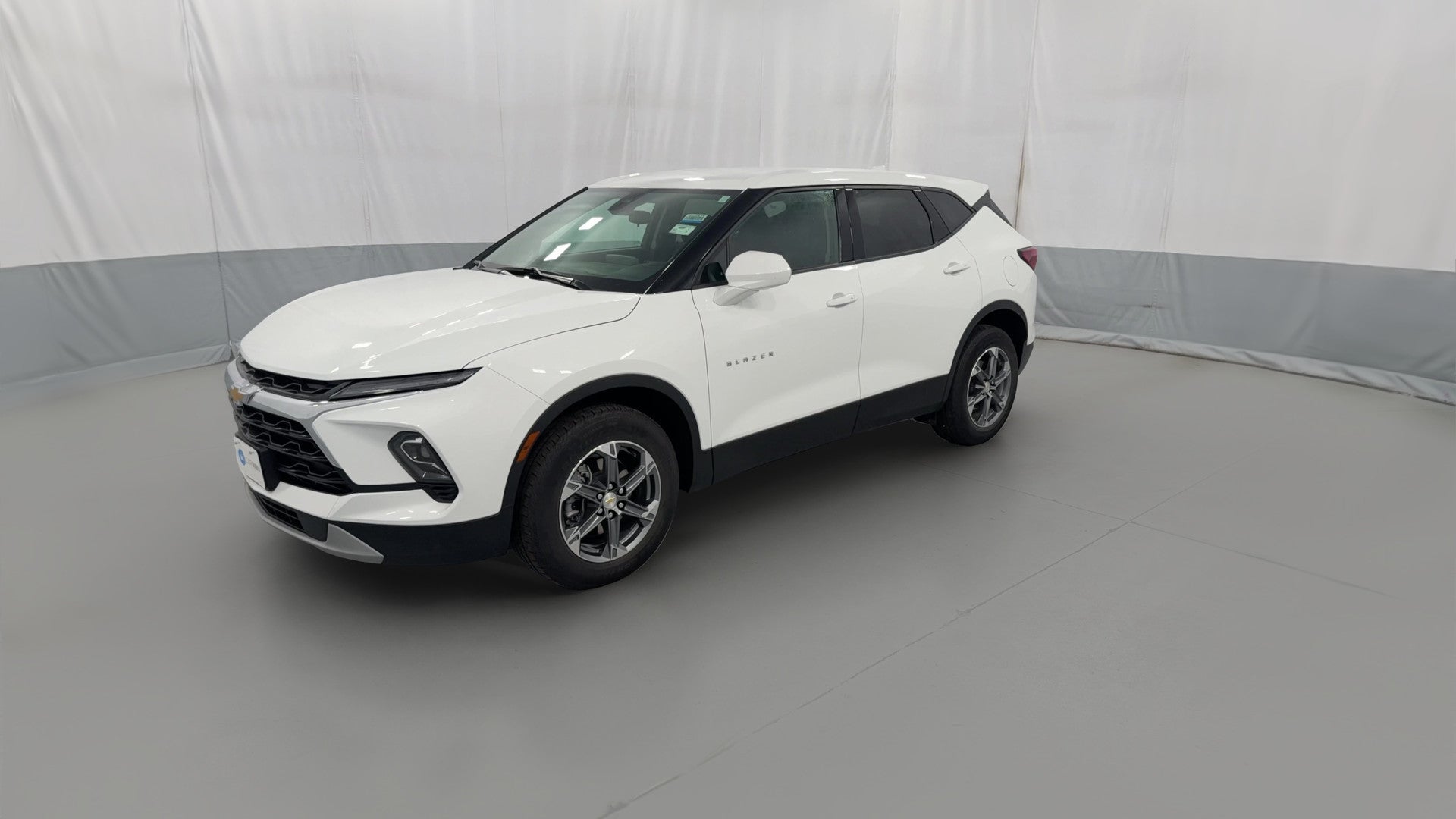 2025 Chevrolet Blazer vehicle photo