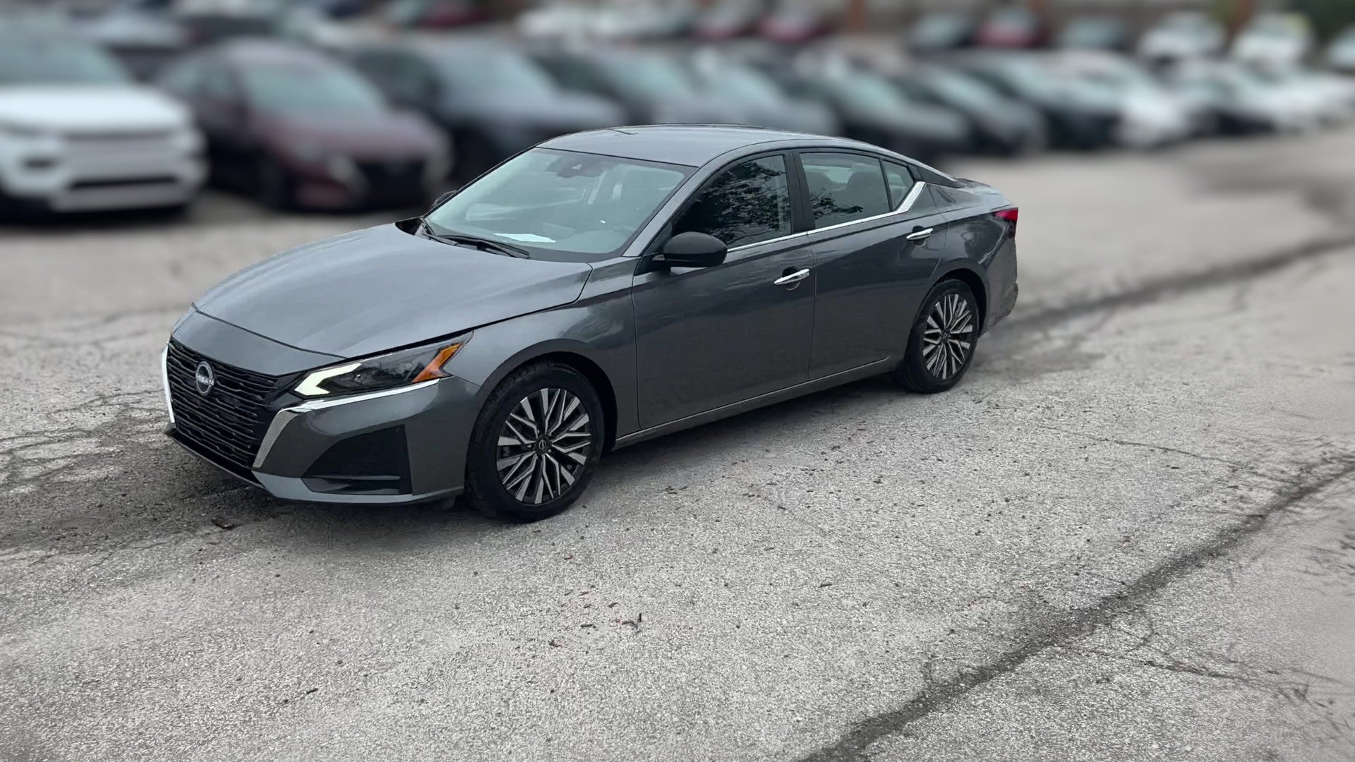 2025 Nissan Altima vehicle photo