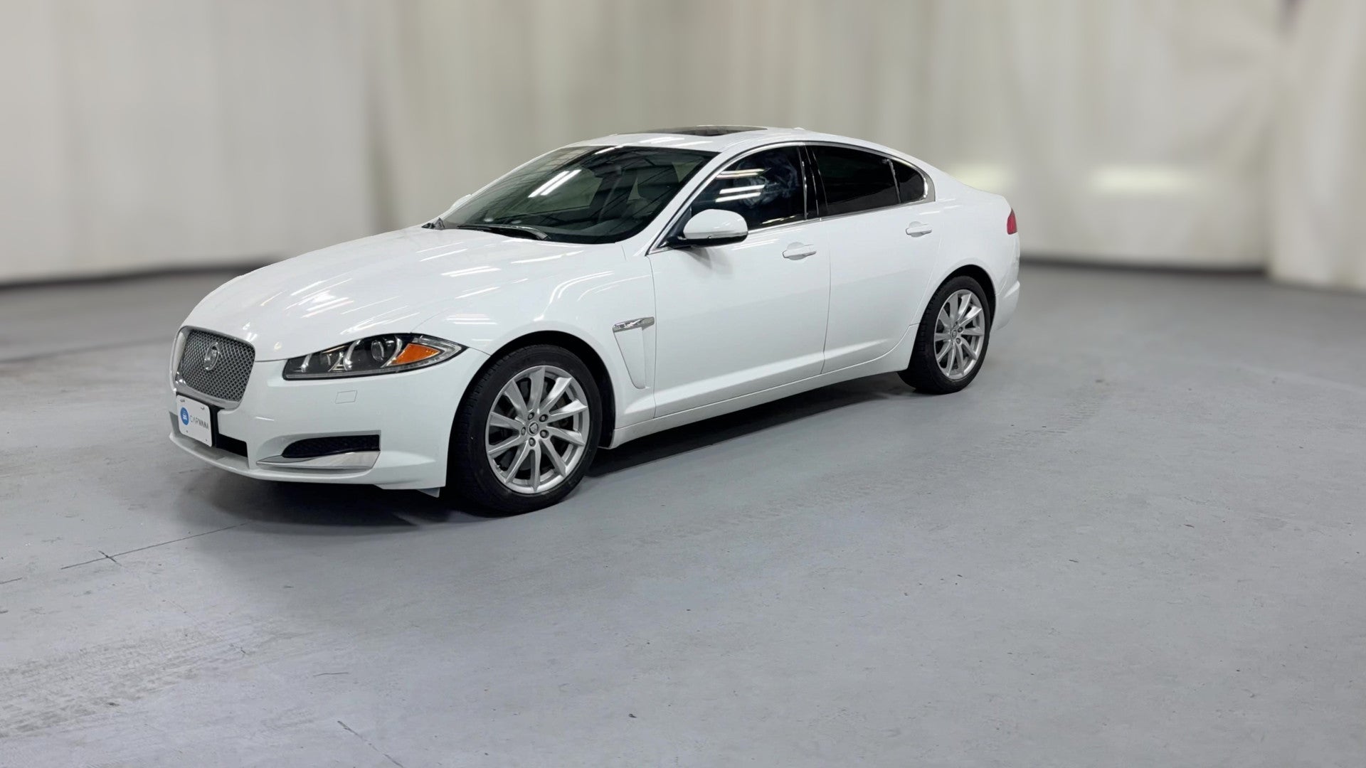 2013 Jaguar XF vehicle photo