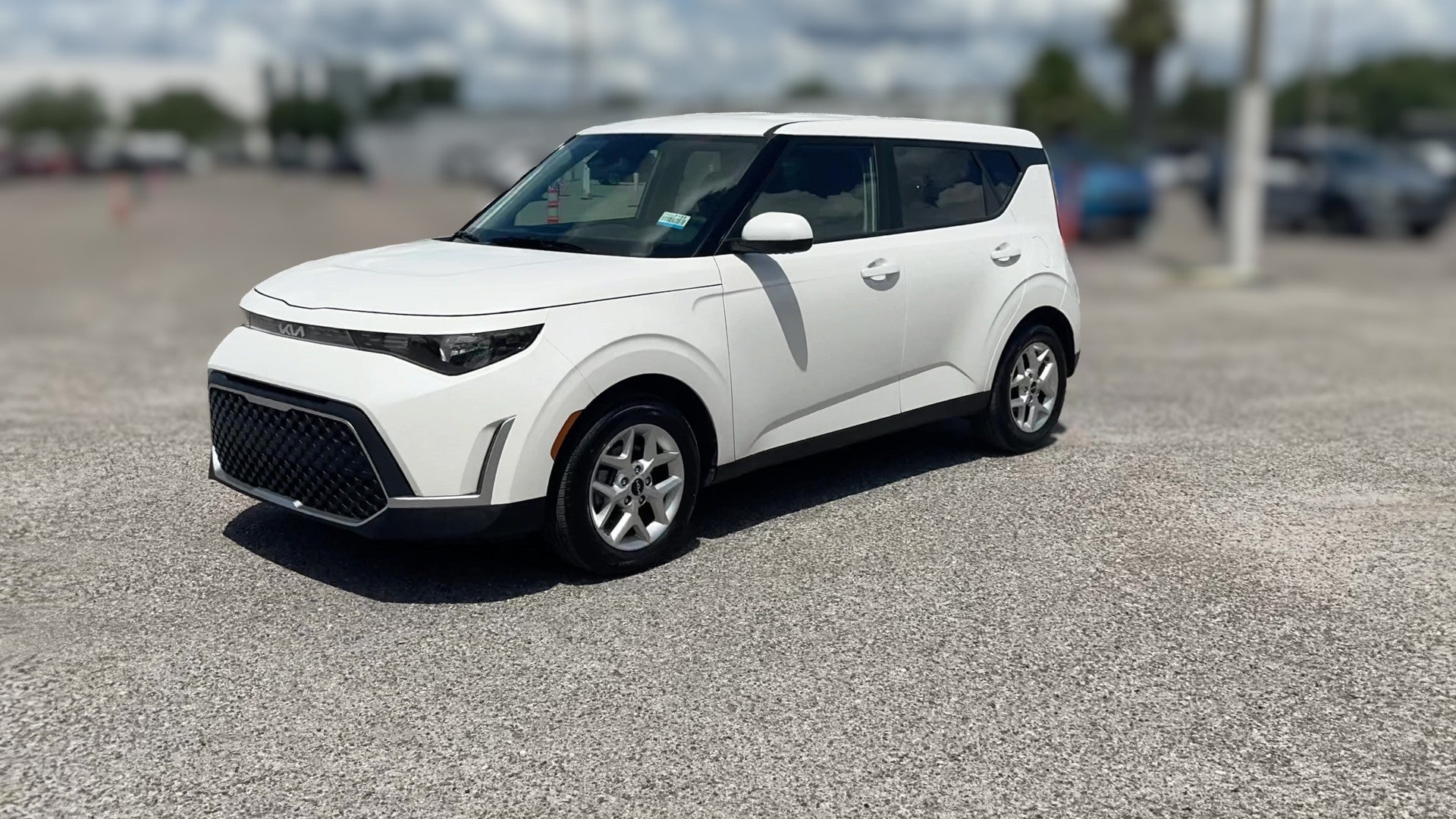 2025 Kia Soul vehicle photo