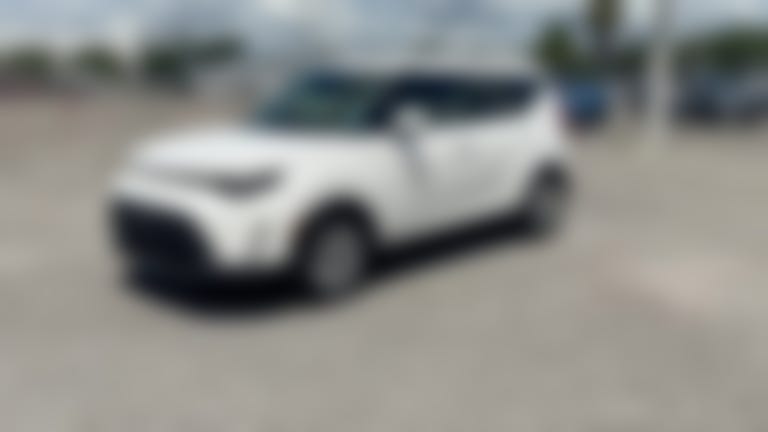 2025 Kia Soul vehicle photo