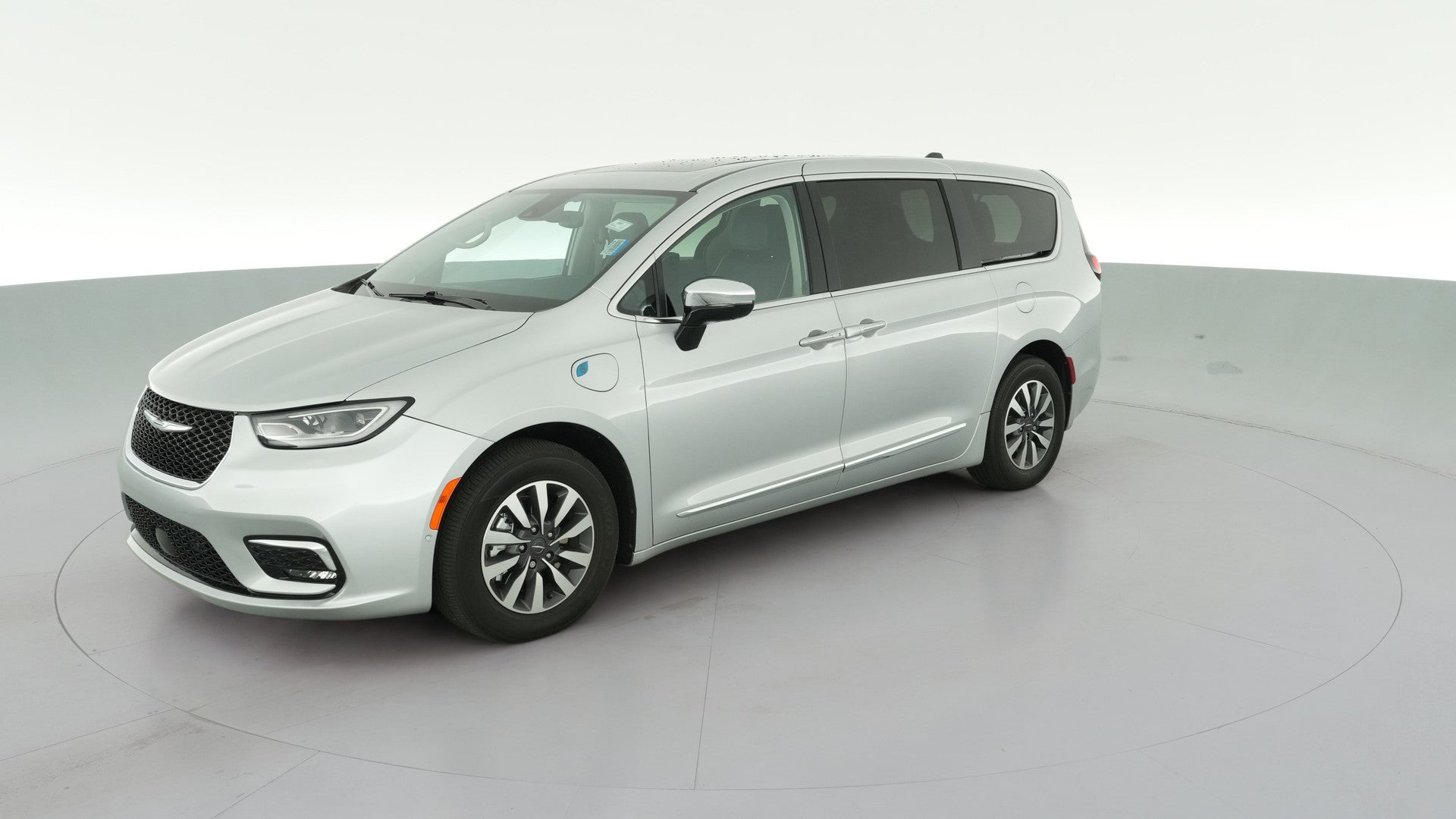 2023 Chrysler Pacifica Hybrid vehicle photo