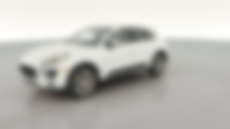 2016 Porsche Macan vehicle photo