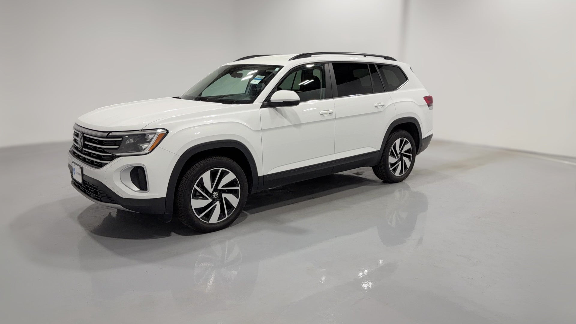 2024 Volkswagen Atlas vehicle photo