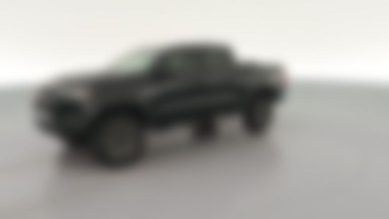 2024 Chevrolet Colorado Crew Cab vehicle photo