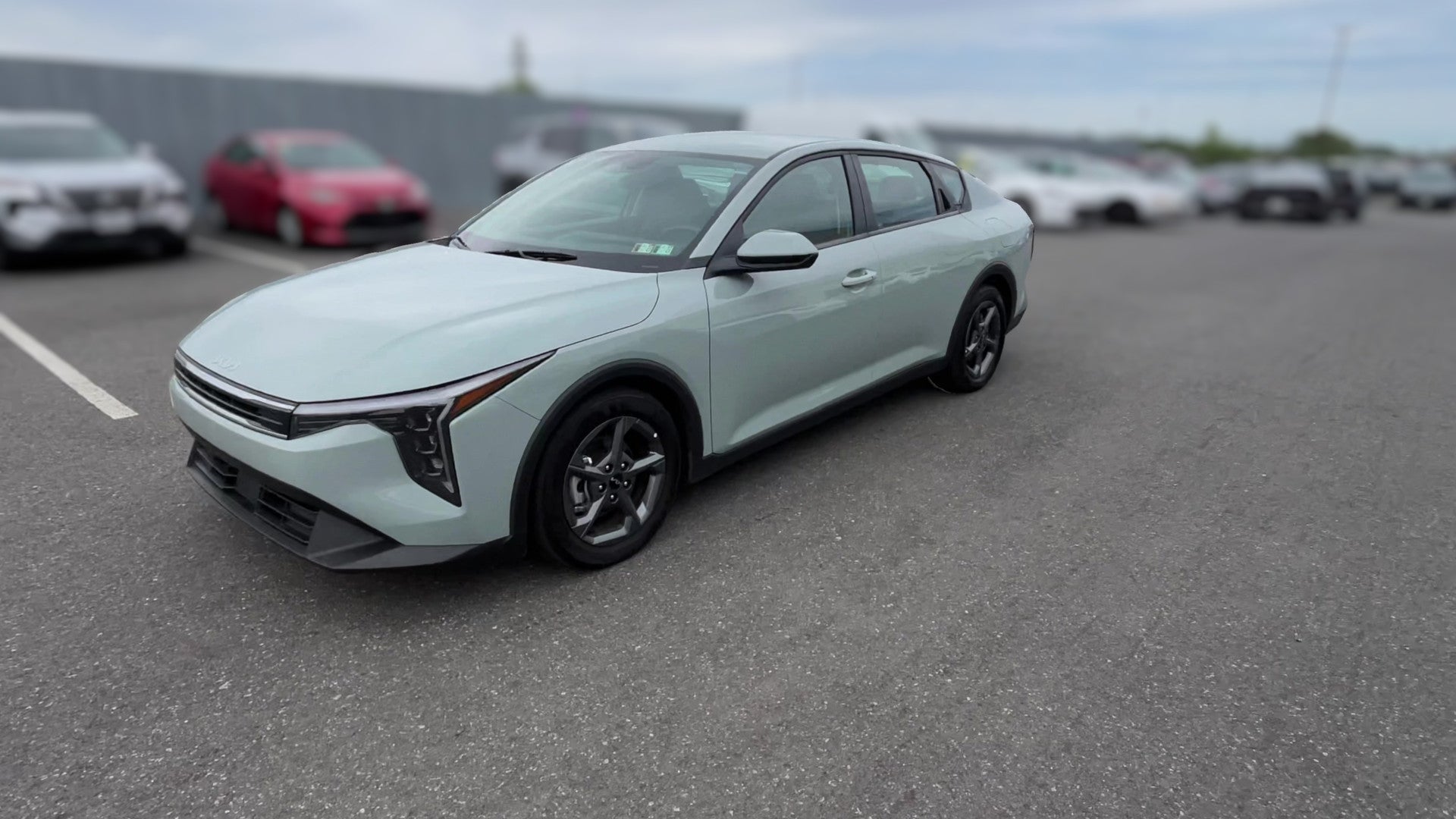 2025 Kia K4 vehicle photo