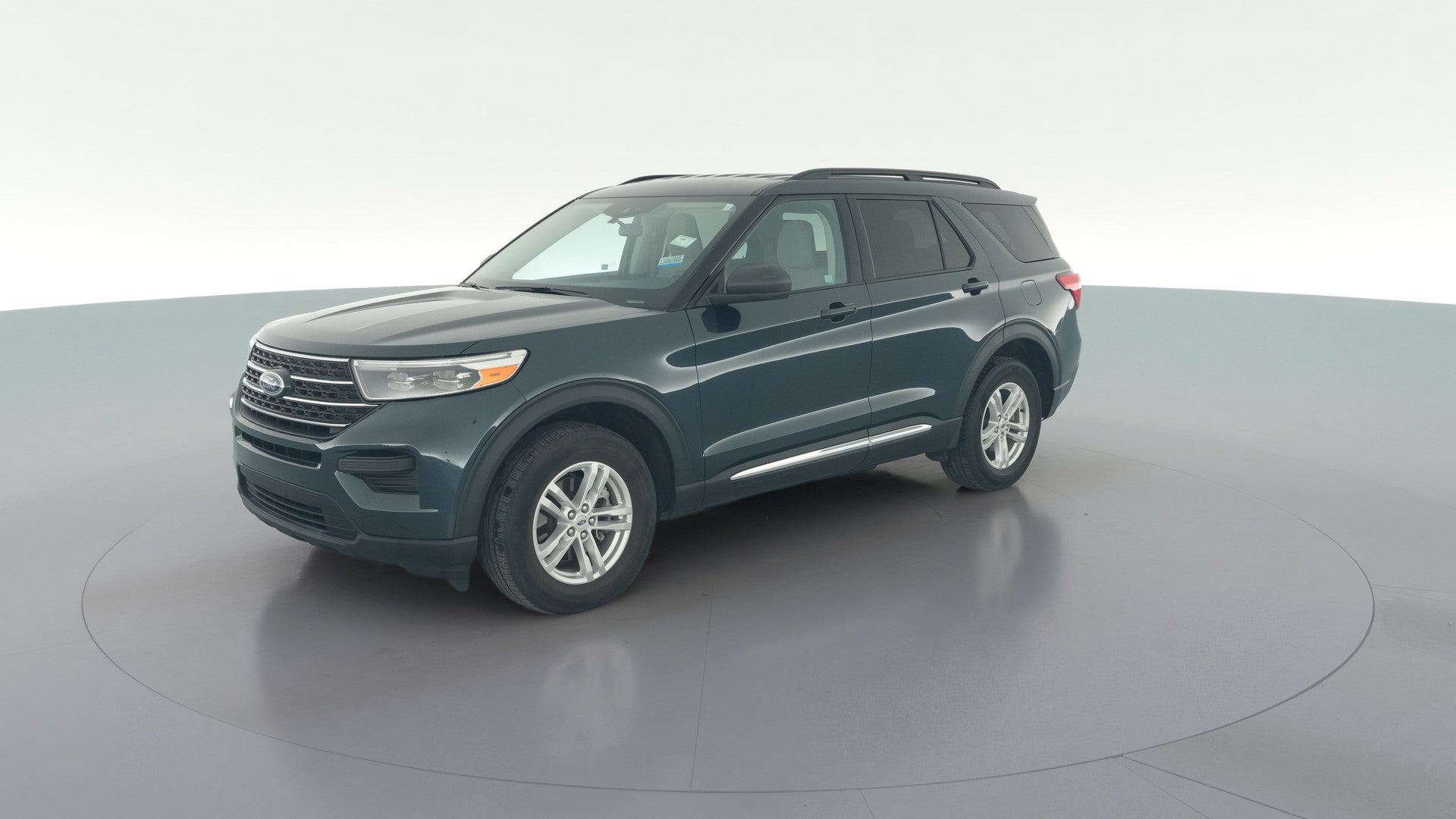 2023 Ford Explorer vehicle photo