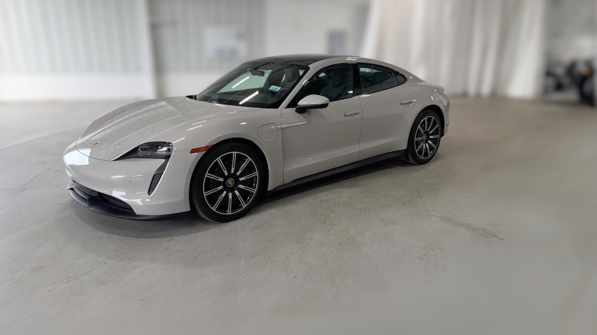 2023 Porsche Taycan vehicle photo