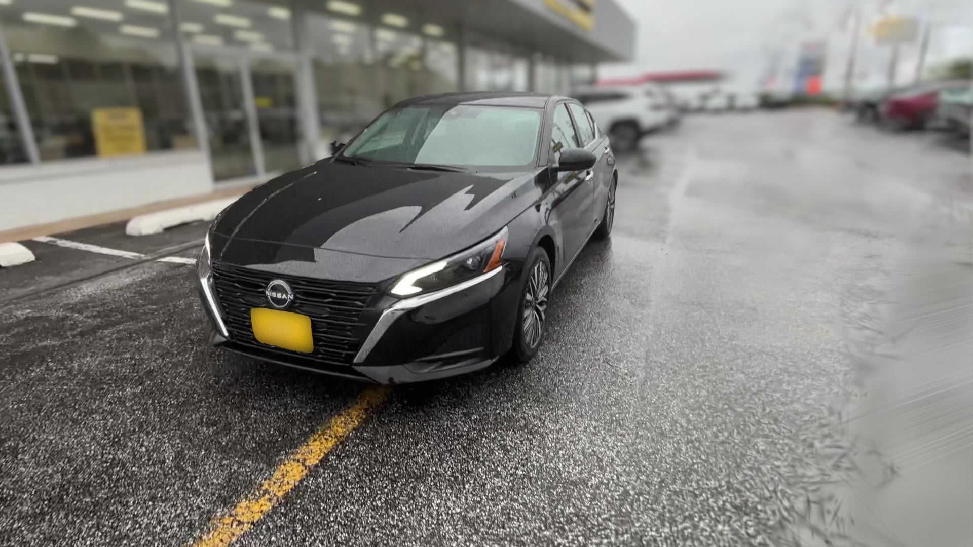 2025 Nissan Altima vehicle photo