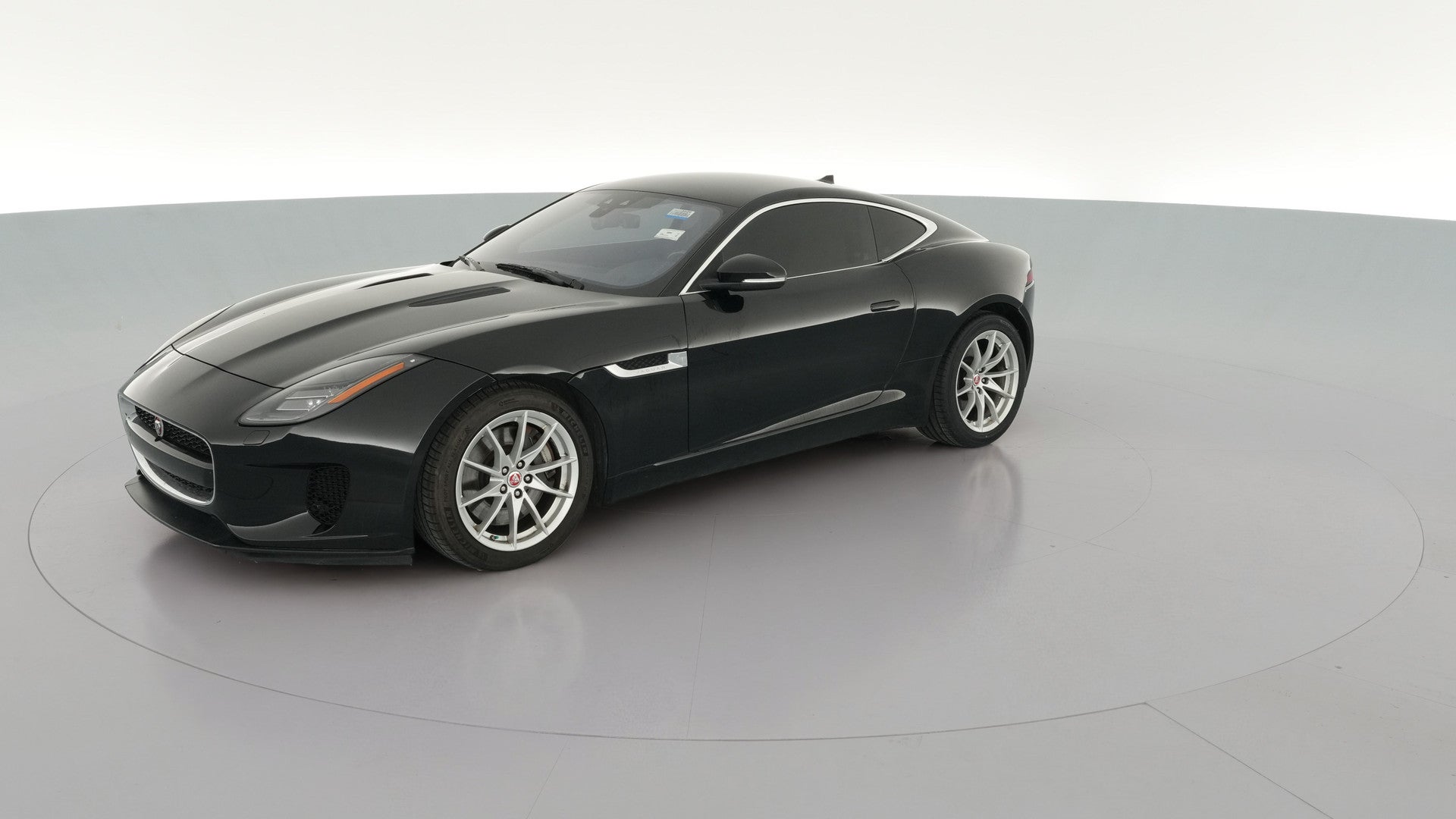 2019 Jaguar F-TYPE vehicle photo