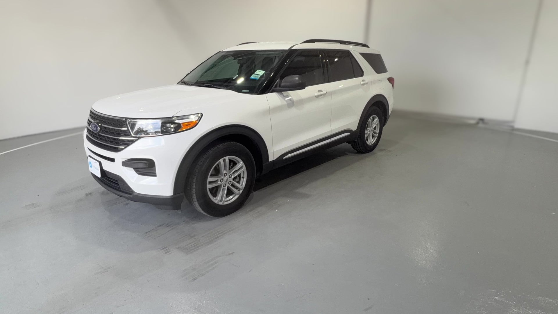 2023 Ford Explorer vehicle photo
