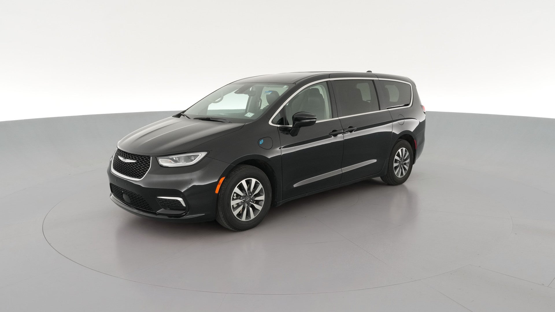 2024 Chrysler Pacifica Hybrid vehicle photo