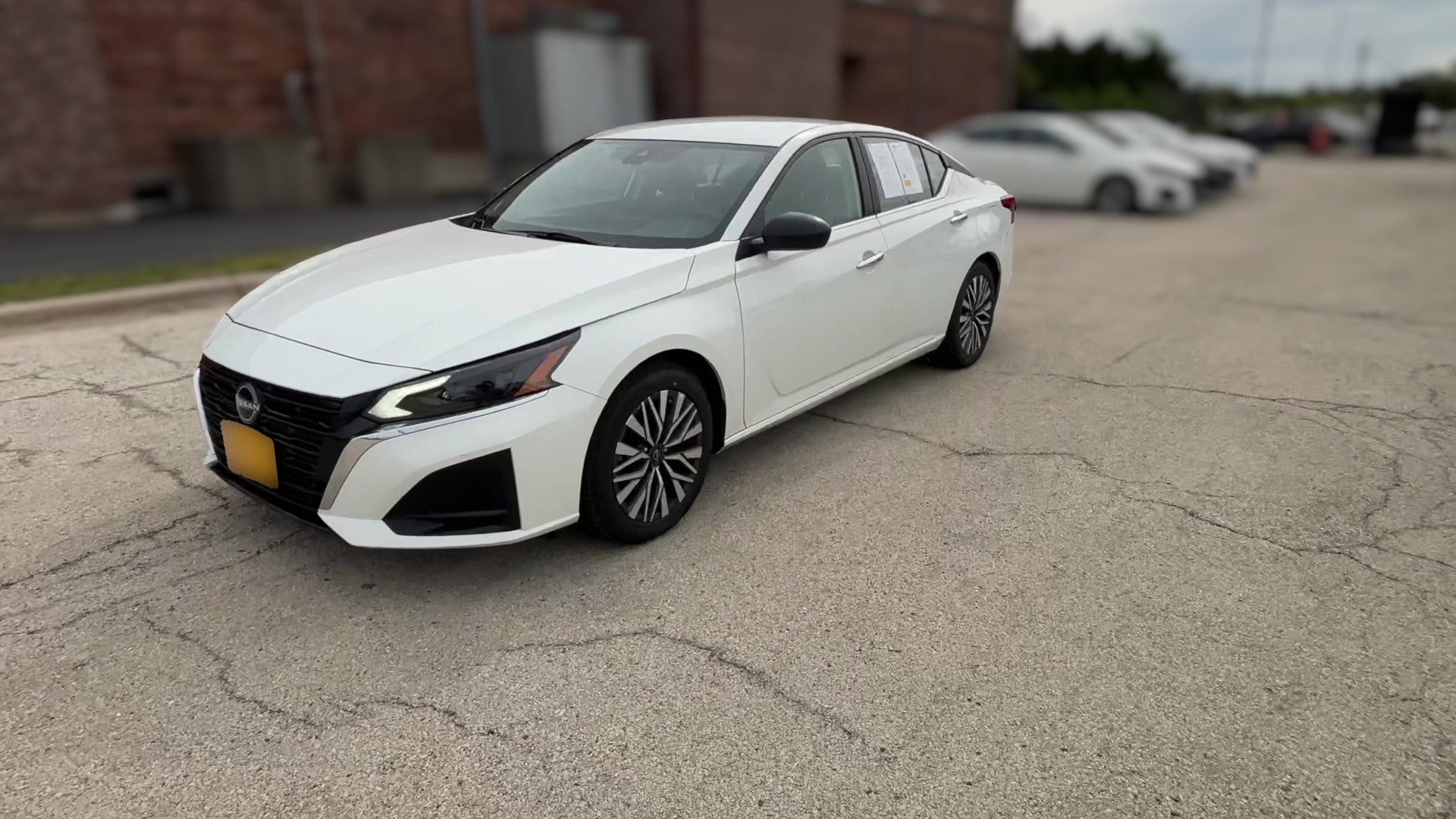 2025 Nissan Altima vehicle photo