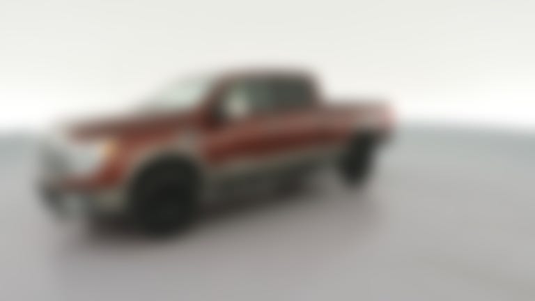 2016 Nissan TITAN XD Crew Cab vehicle photo