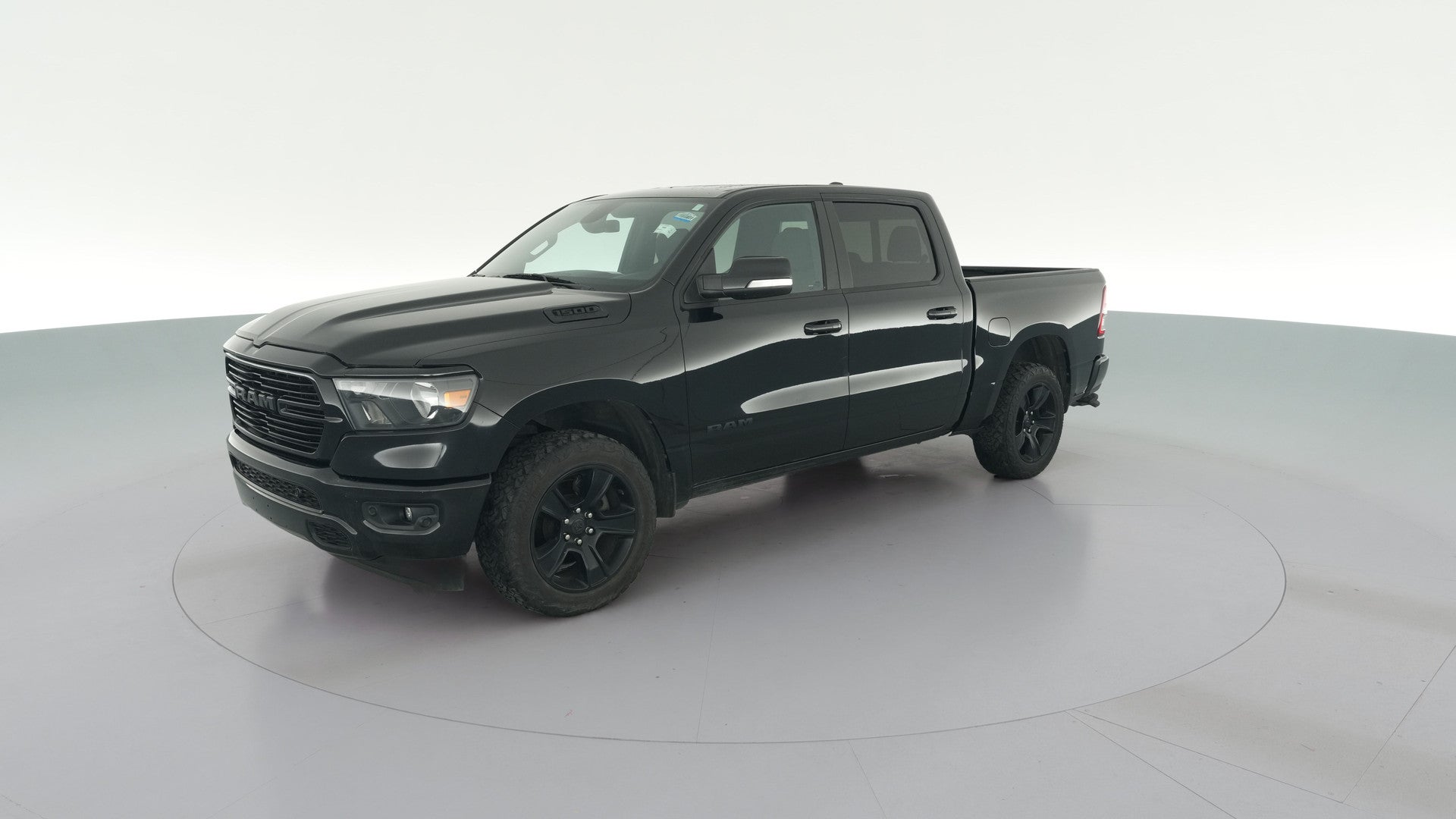 2020 Ram 1500 Crew Cab vehicle photo