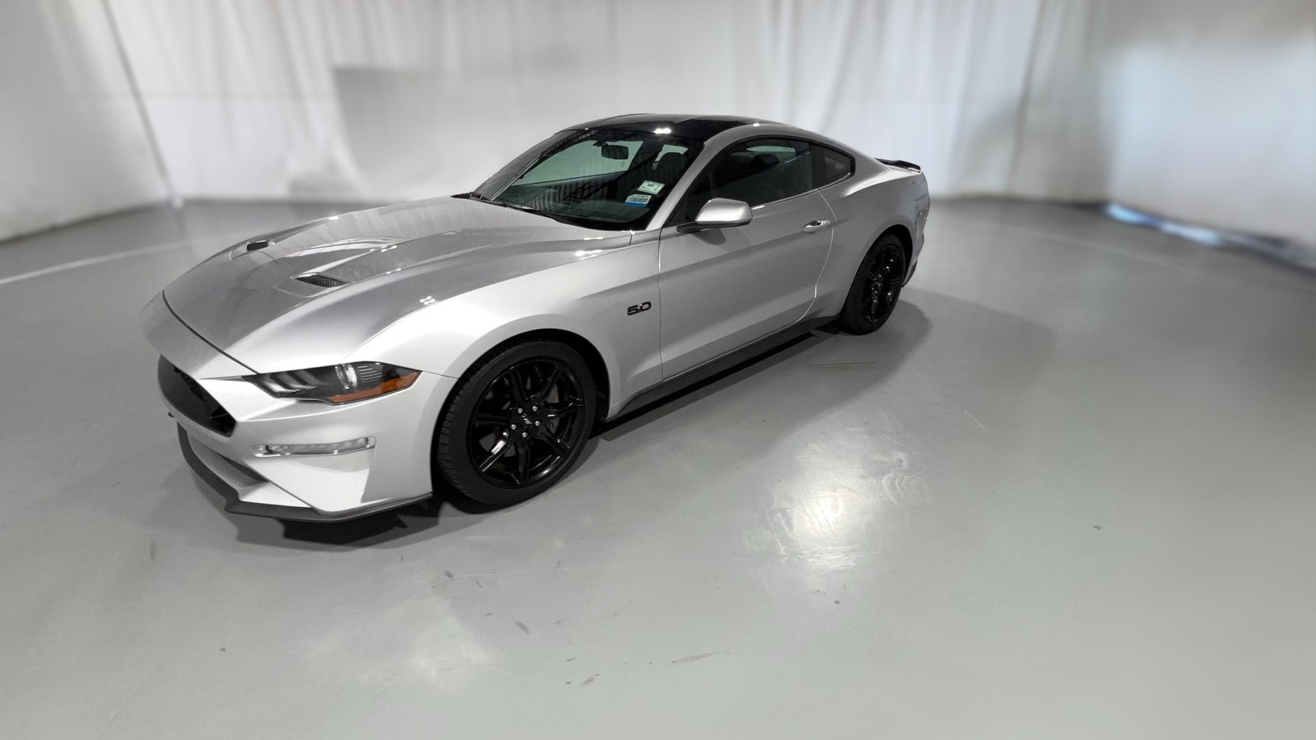 2019 Ford Mustang vehicle photo