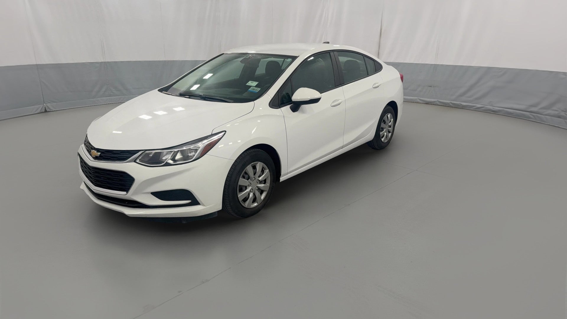 2018 Chevrolet Cruze vehicle photo