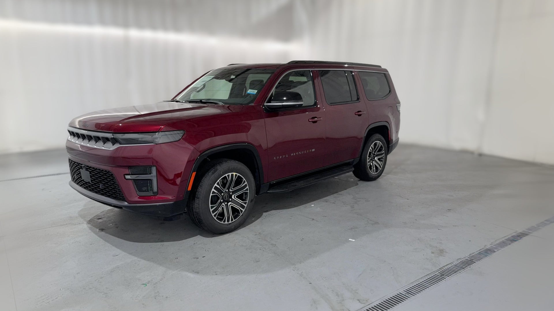 2026 Jeep Grand Wagoneer vehicle photo