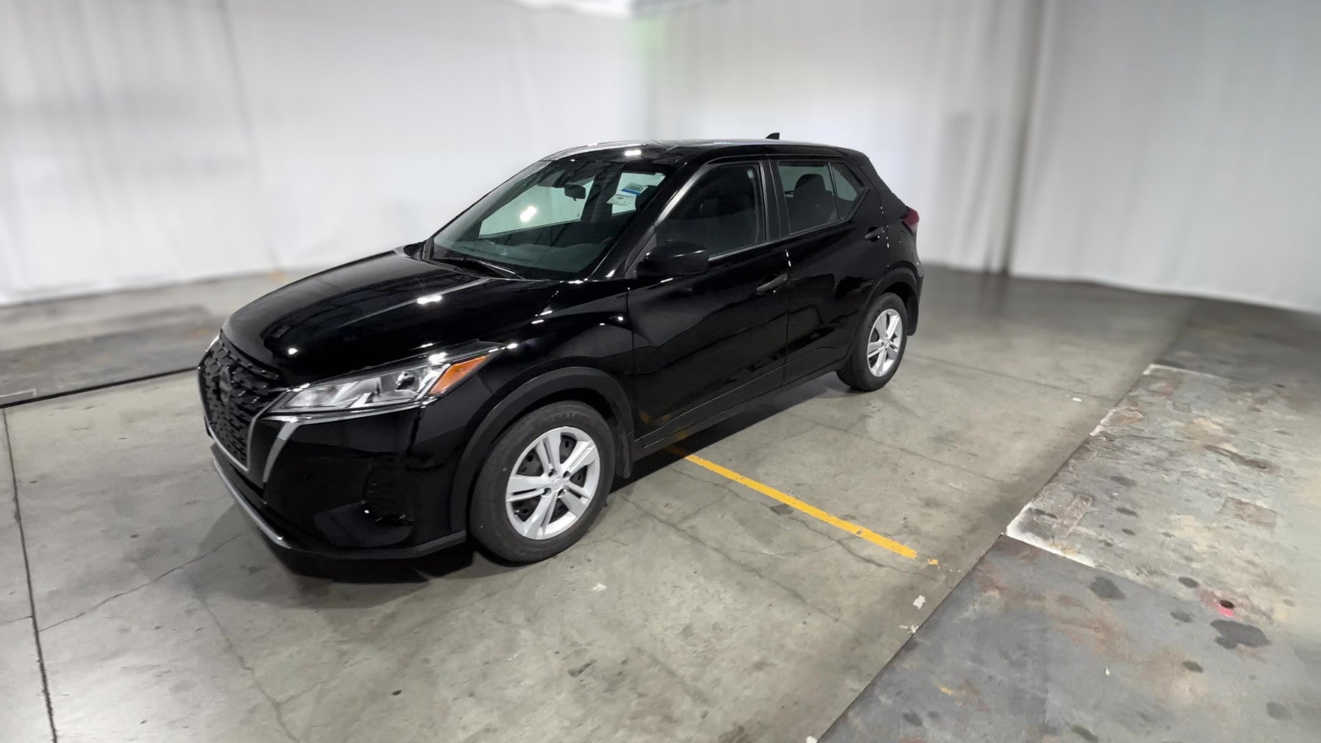 2024 Nissan Kicks vehicle photo