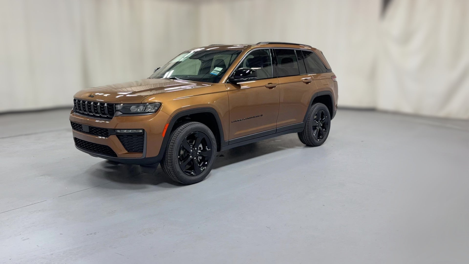 2026 Jeep Grand Cherokee vehicle photo