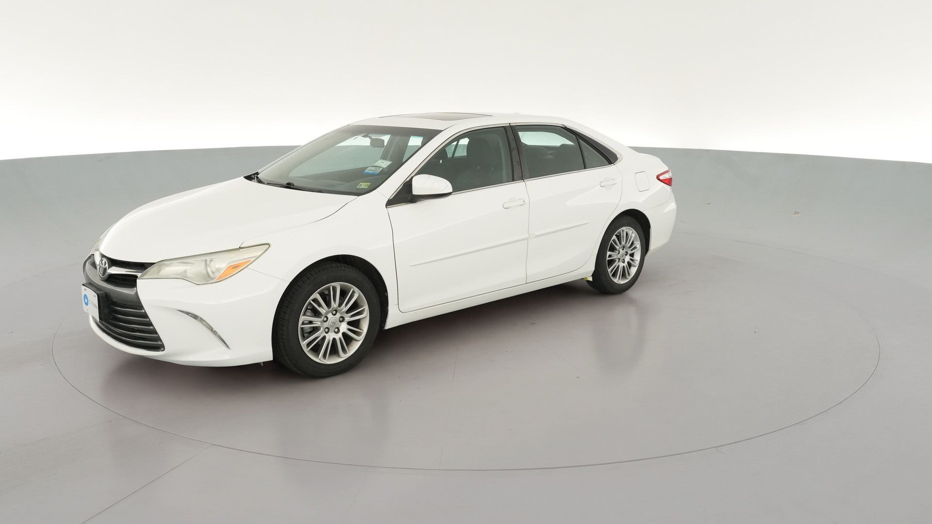 2015 Toyota Camry vehicle photo