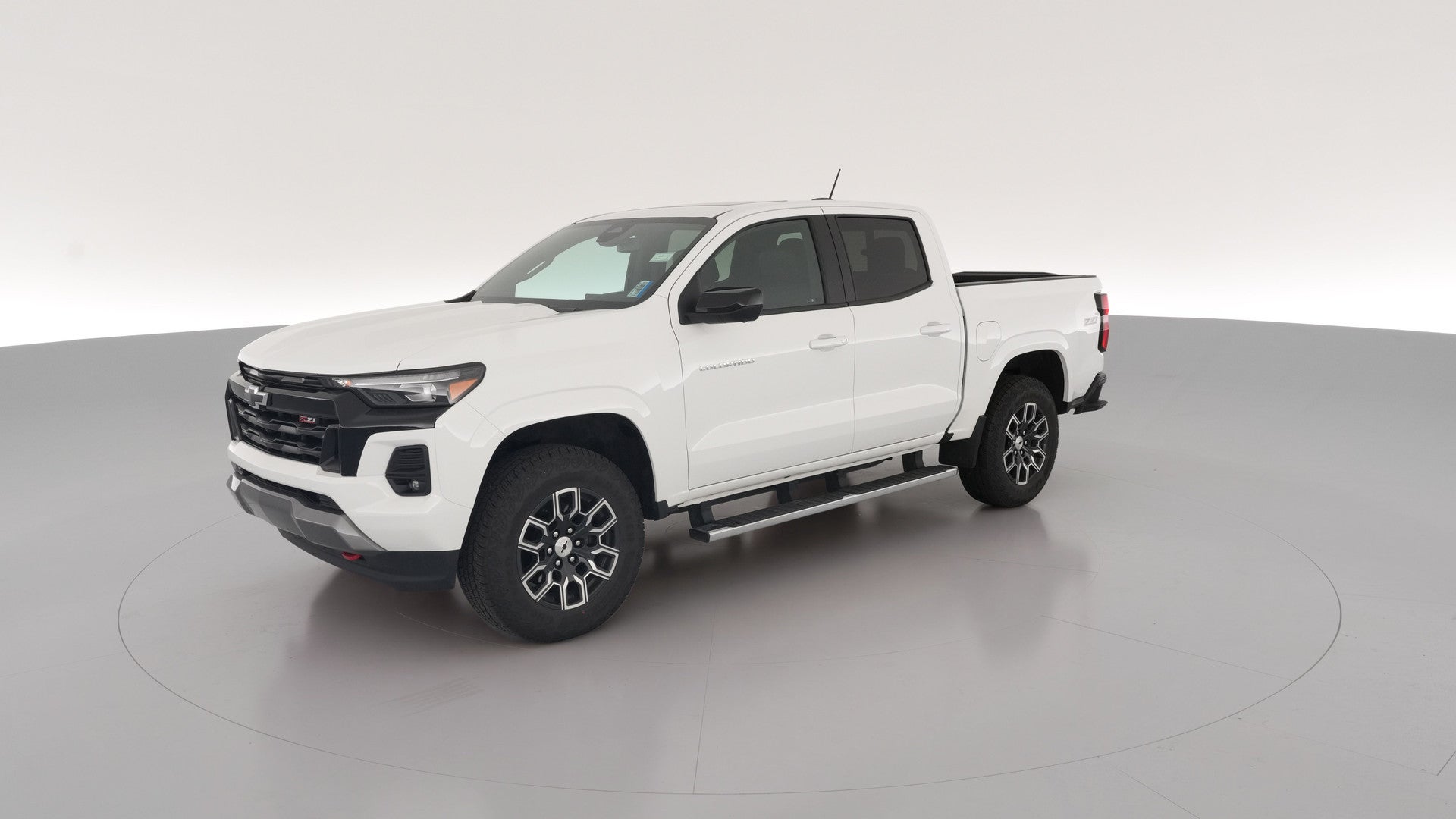 2024 Chevrolet Colorado Crew Cab vehicle photo
