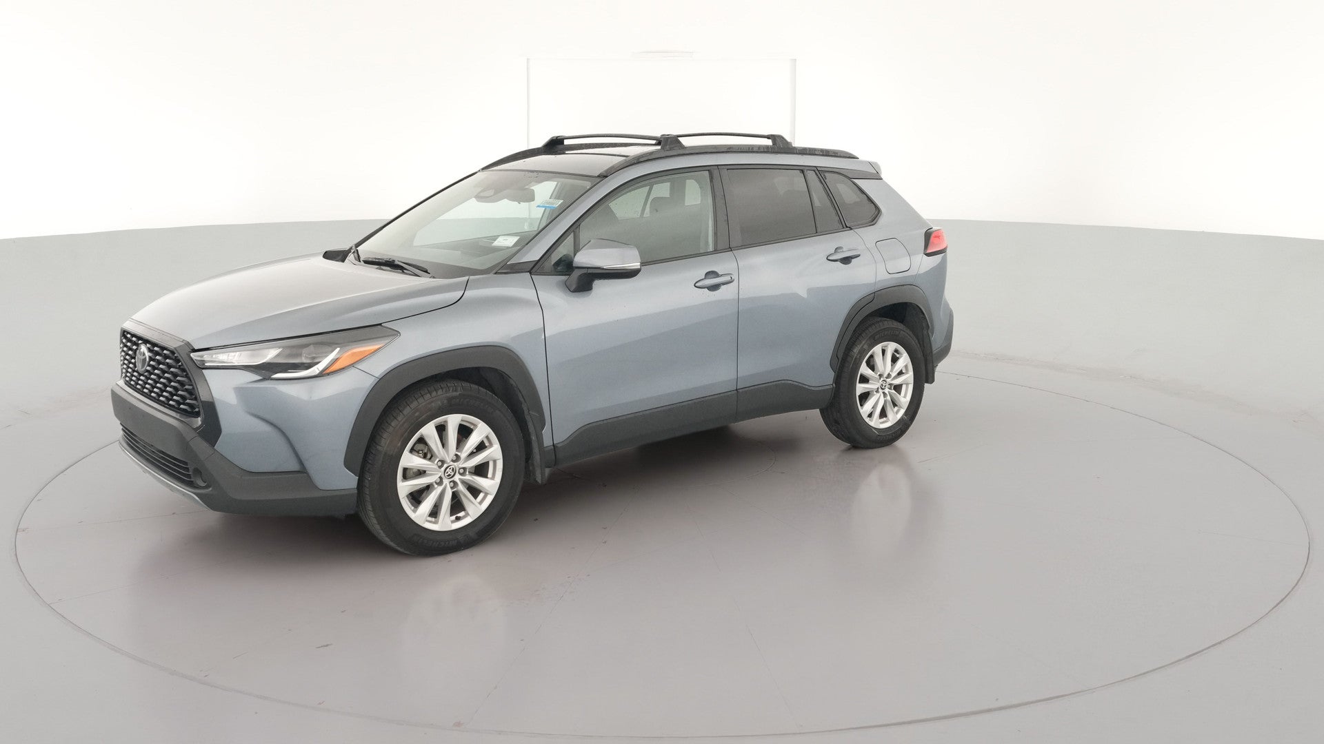 2024 Toyota Corolla Cross vehicle photo